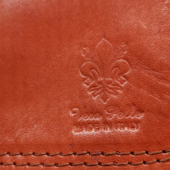 MADE IN ITALY genuine leather small crossbody bag - Picture 4 of 16